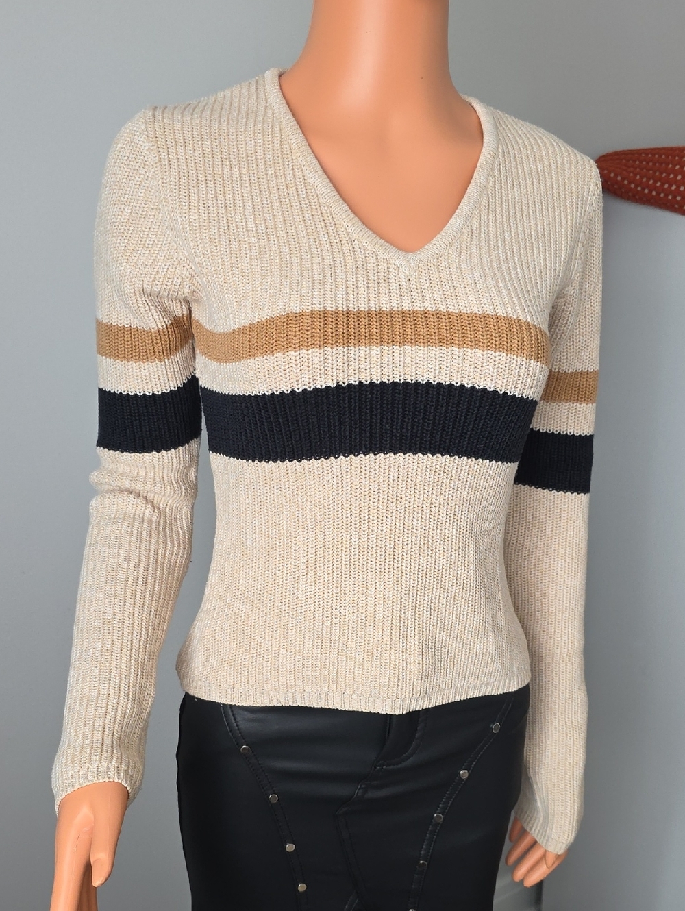 Blue Asphalt V-Neck Sweater - Beige, Black, and Brown